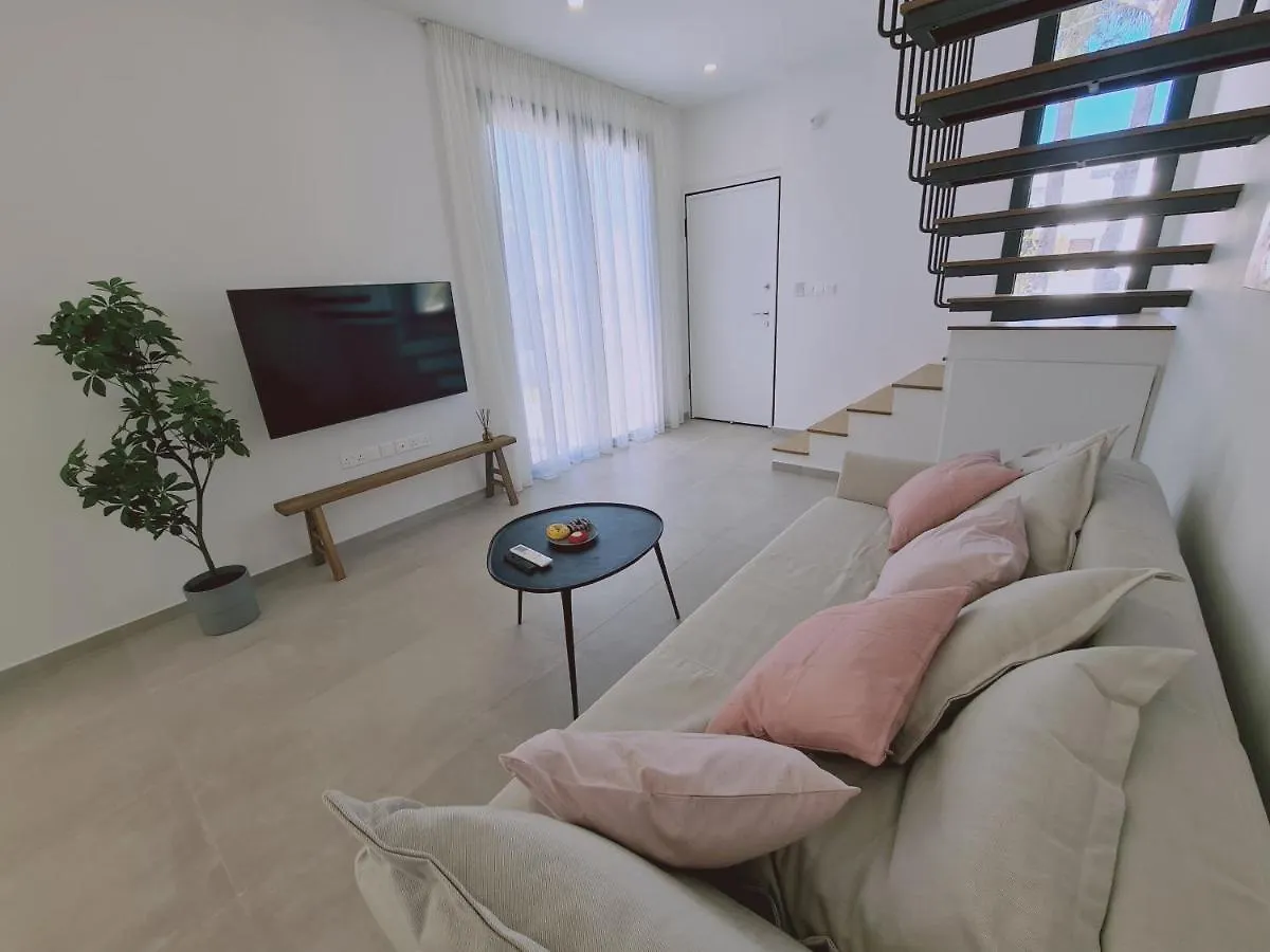 Feriehus Stay Sunshine Aura Protaras