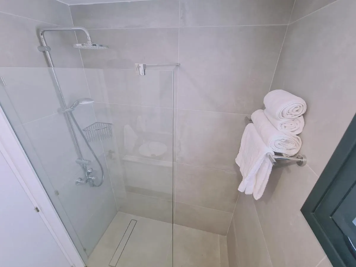 Stay Sunshine Aura Protaras Cypern